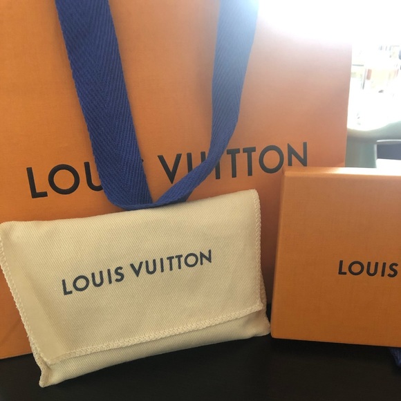 Louis Vuitton Damier Ebene Key Pouch - Picture 2 of 6